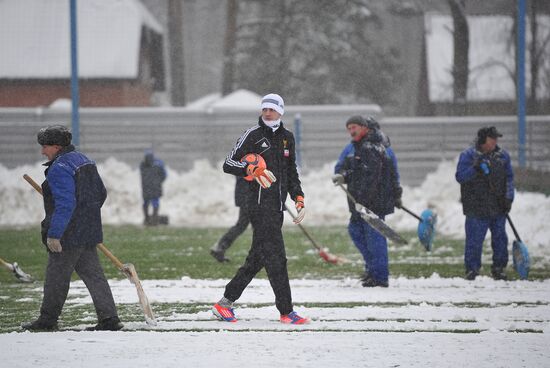 Football. FC Anzhi holds training session