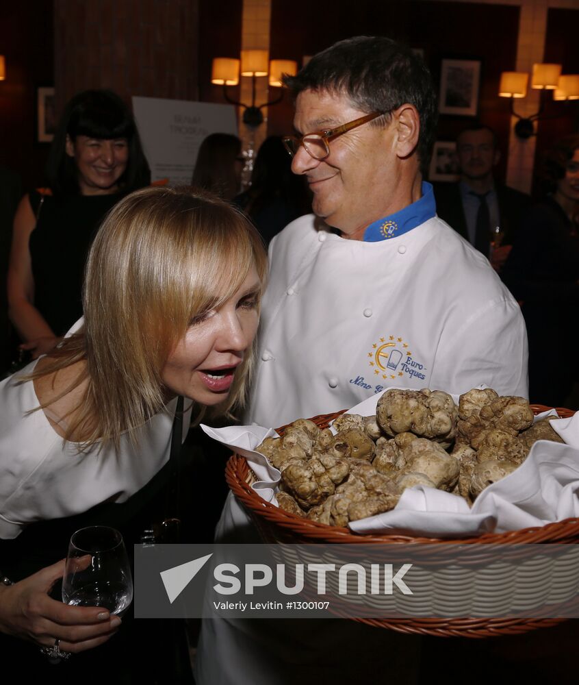 6th White Truffle charity dinner
