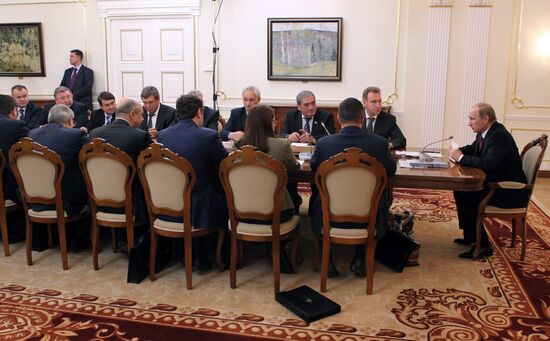 Vladimir Putin chairs meeting of State Council Presidium
