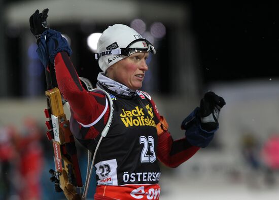 Biathlon. First stage of World Cup for Women. Individual pursuit