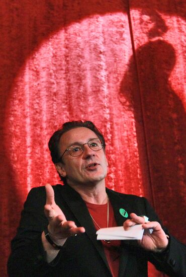 Yermolova Theater troupe gathering