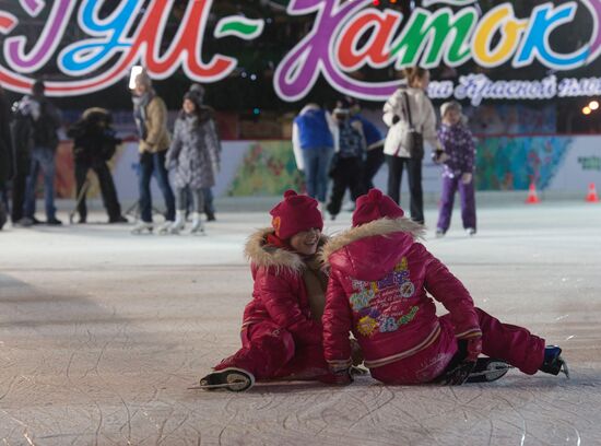 GUM-skating rink opens on Red Square