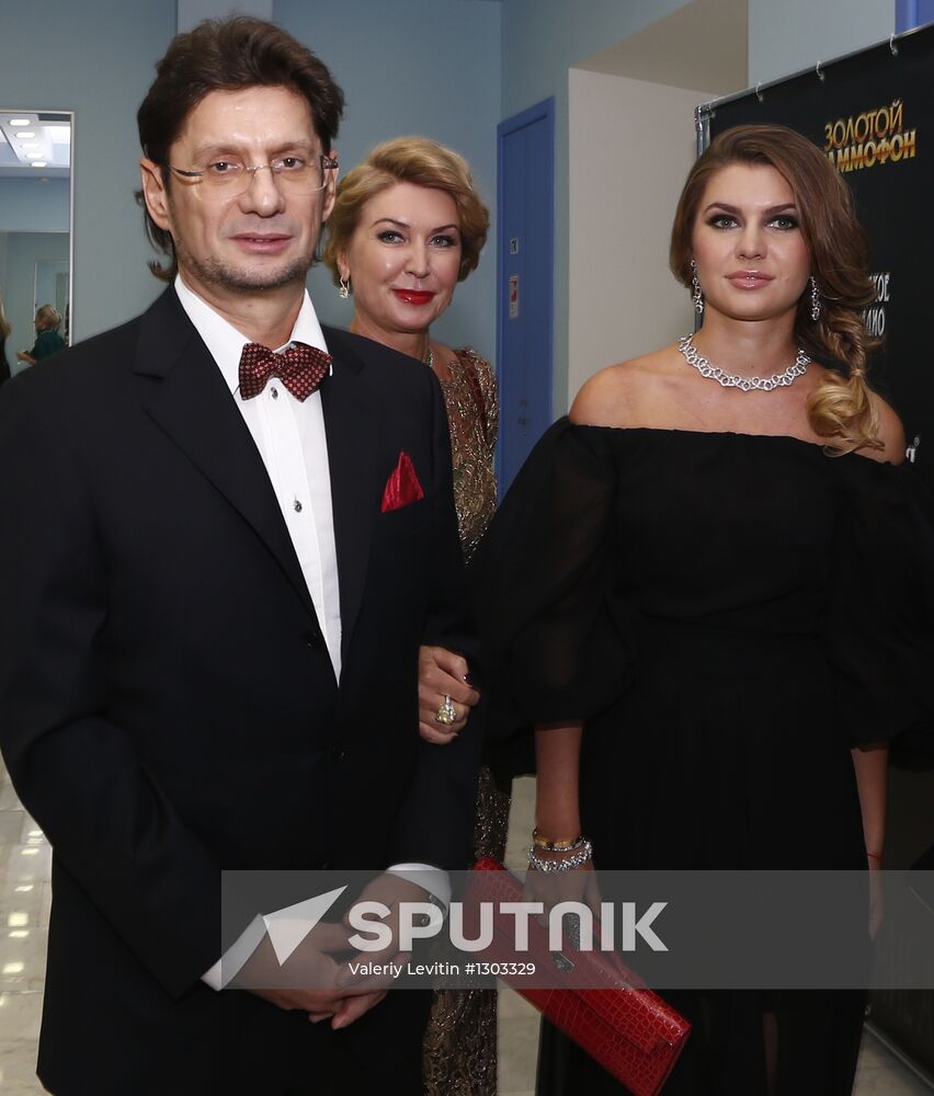 Reception by producer of 17th Golden Gramophone award