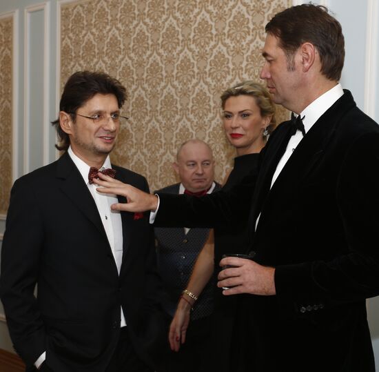 Reception by producer of 17th Golden Gramophone award