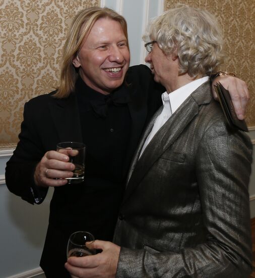 Reception by producer of 17th Golden Gramophone award
