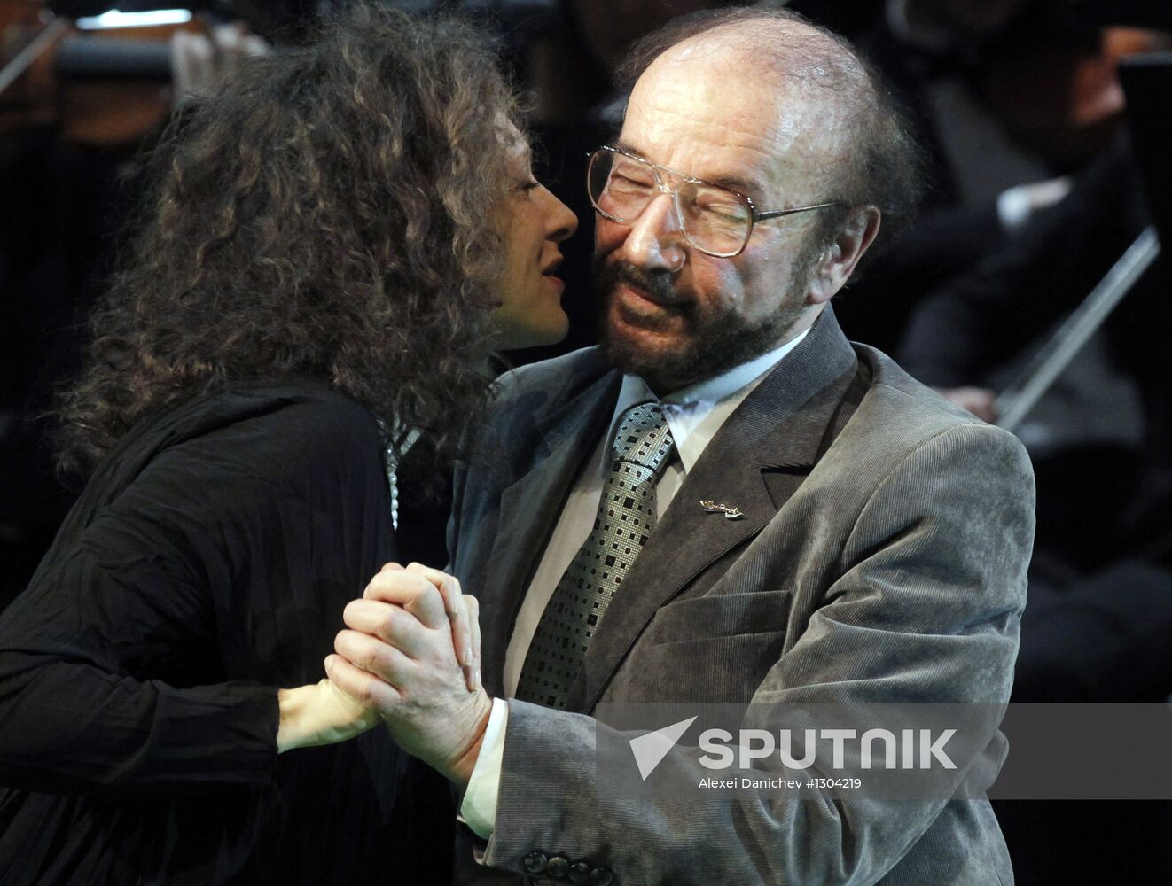 Gold Batten Light Awards