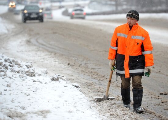 Moscow cleared from snow