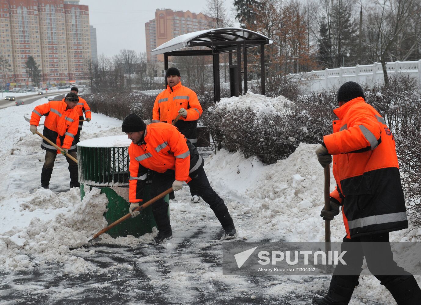 Moscow cleared from snow