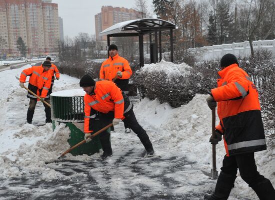 Moscow cleared from snow