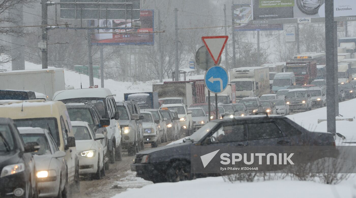Snowfall aftermath in Moscow