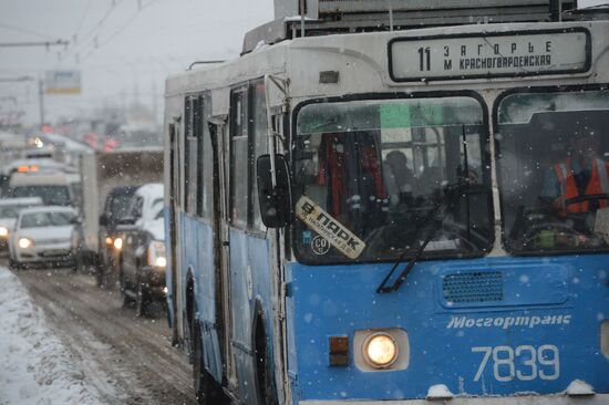 Snowfall aftermath in Moscow