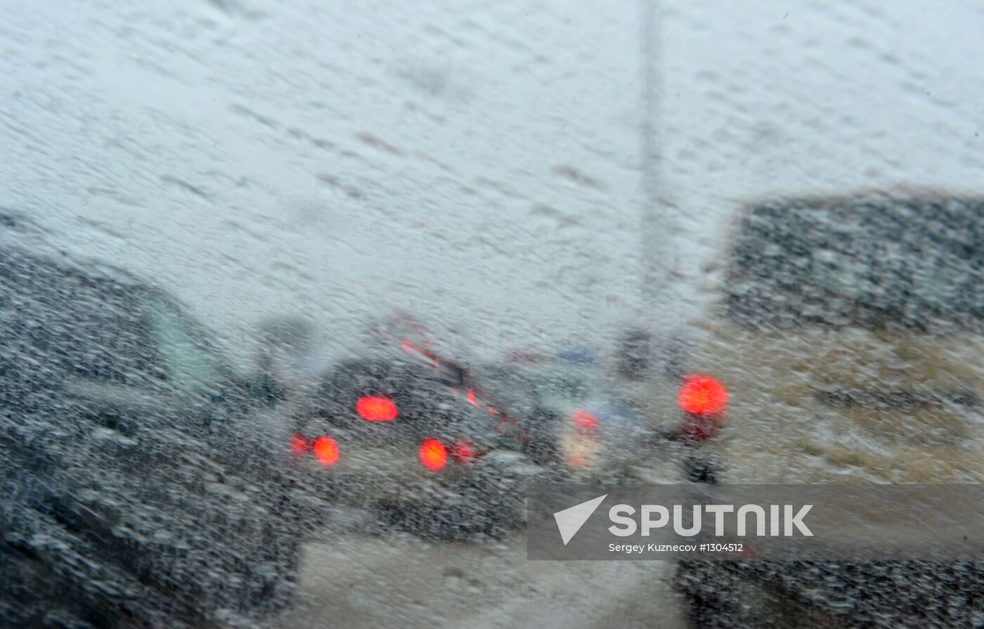 Snowfall aftermath in Moscow