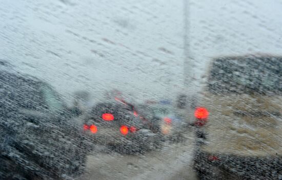 Snowfall aftermath in Moscow