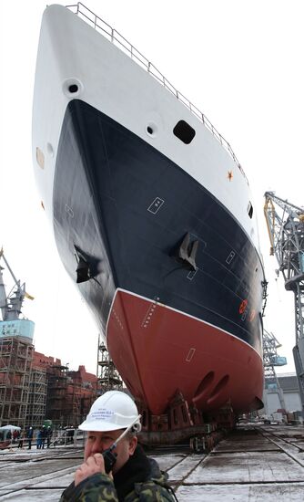Launching oceanographic ship "Yantar"