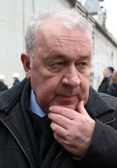 Launching oceanographic ship "Yantar"