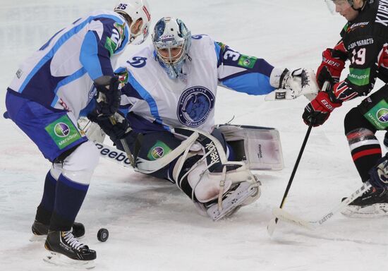 Kontinental Hockey League. Avangard vs. Dinamo Minsk