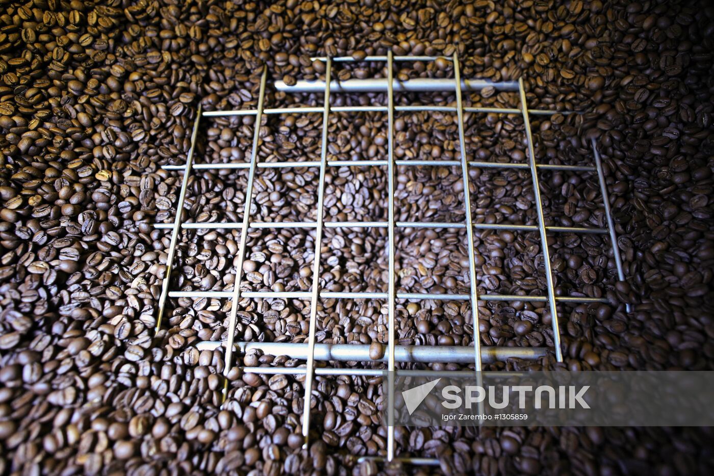 Production of coffee at Soyuz Corporation factory