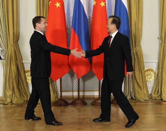 Dmitry Medvedev meets with Wen Jiabao