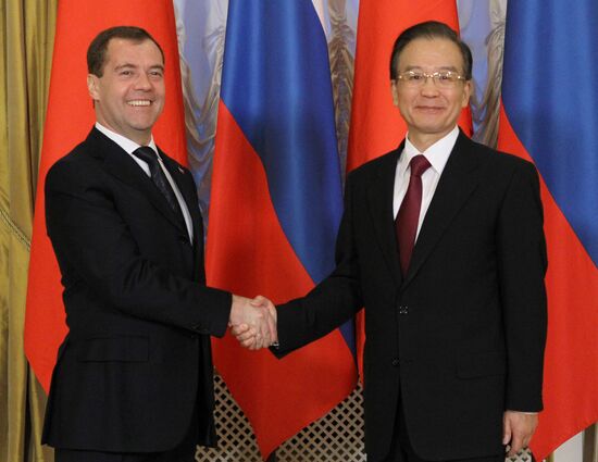 Dmitry Medvedev meets with Wen Jiabao