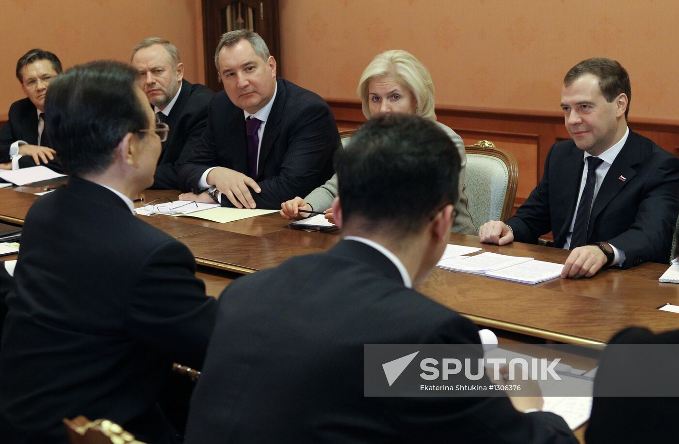 Dmitry Medvedev meets with Wen Jiabao