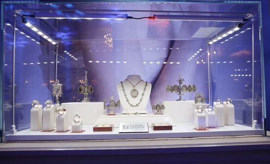 "Images of Russian Ballet" jewelry collection presented