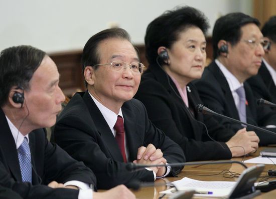 Dmitry Medvedev meets with Wen Jiabao