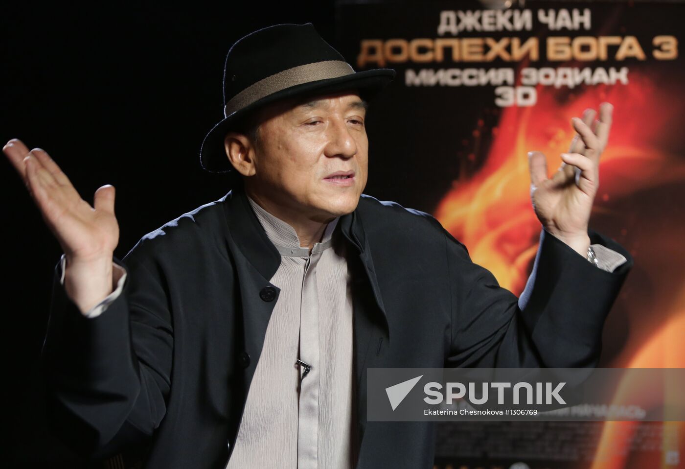 Interview with Jackie Chan in Moscow