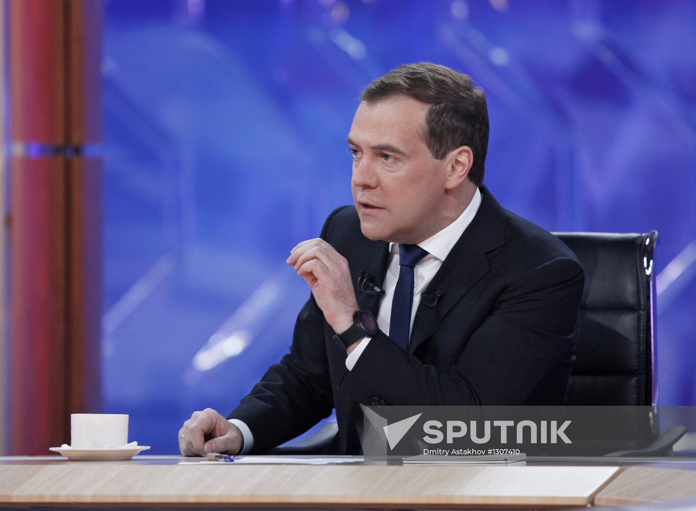 D.Medvedev meets with journalists of federal TV channels