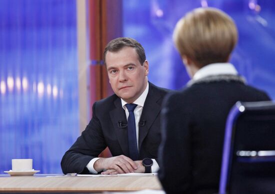 D.Medvedev meets with journalists of federal TV channels