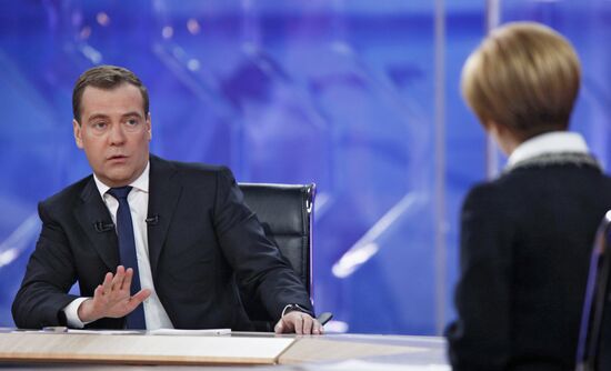 D.Medvedev meets with journalists of federal TV channels