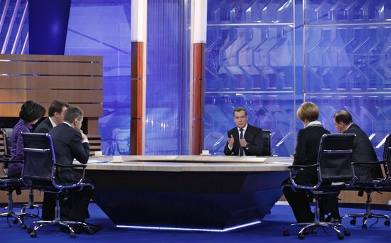 D.Medvedev meets with journalists of federal TV channels
