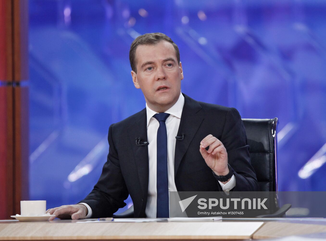 D.Medvedev meets with journalists of federal TV channels