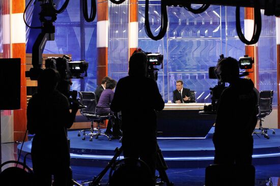 D.Medvedev meets with journalists of federal TV channels