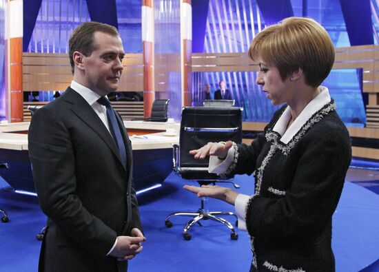 D.Medvedev meets with journalists of federal TV channels