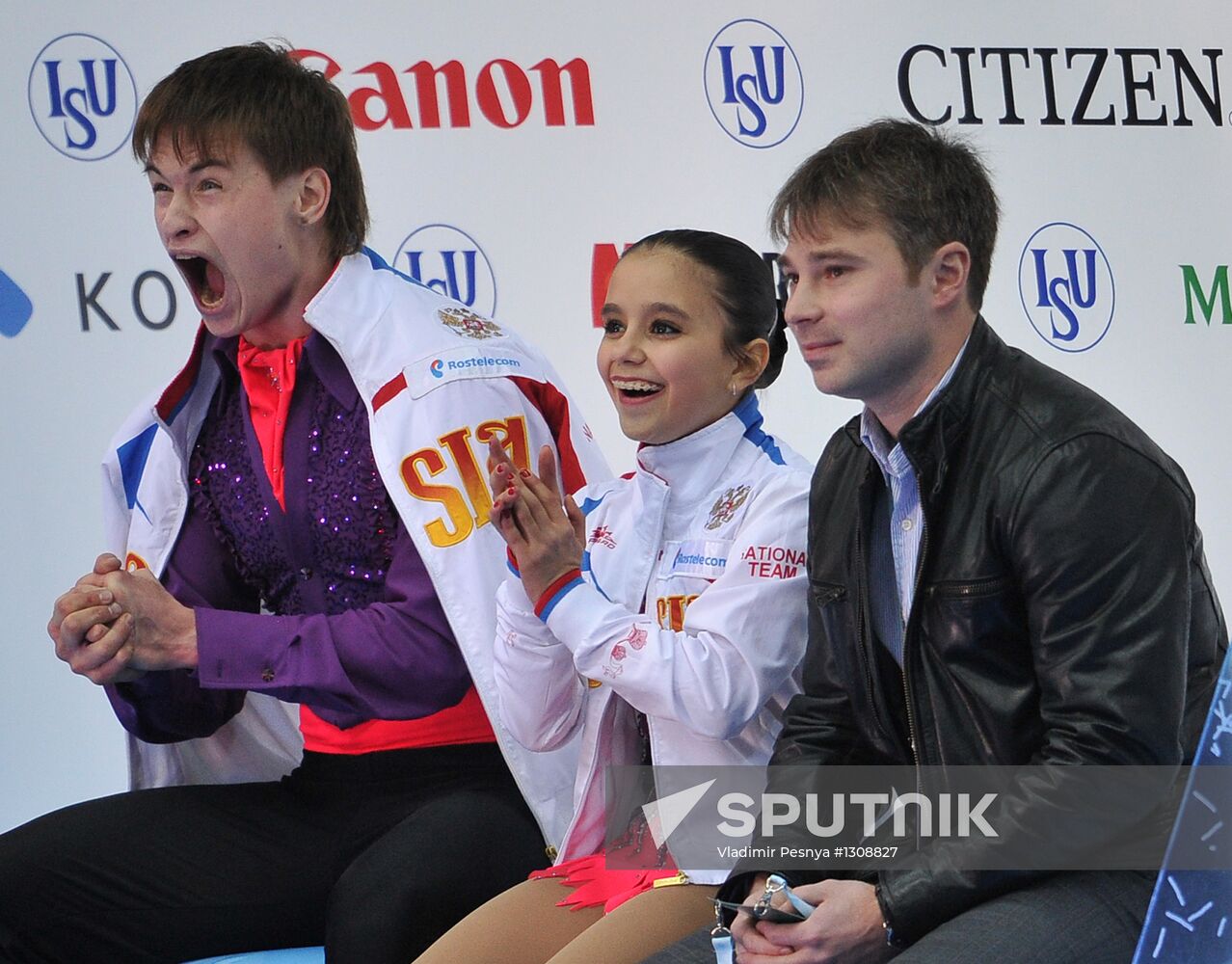 Figure Skating. Junior Grand Prix Final. Pairs