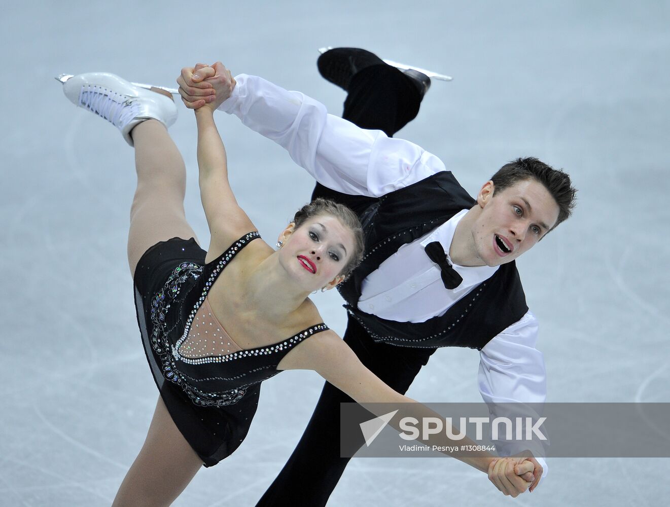 Figure Skating. Junior Grand Prix Final. Pairs