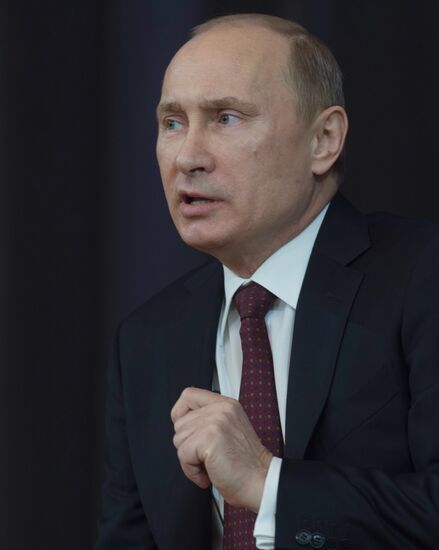 President Vladimir Putin meets with his representatives