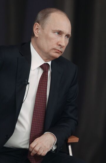 President Vladimir Putin meets with his representatives