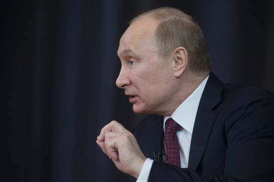 President Vladimir Putin meets with his representatives