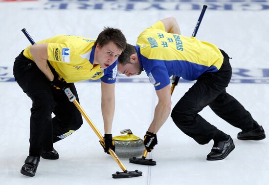 European Curling Championships. Day 5