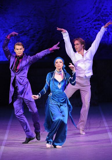 Benefit by ballerina Ilze Liepa on Bolshoi Theatre New stage