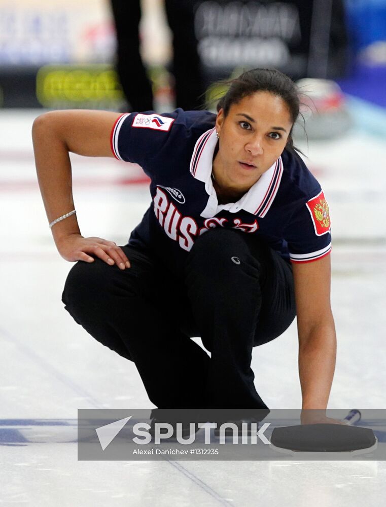 European Curling Championships. Day 5