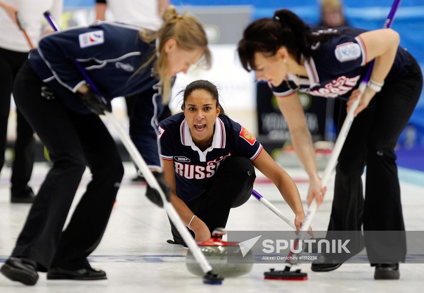 European Curling Championships. Day 5