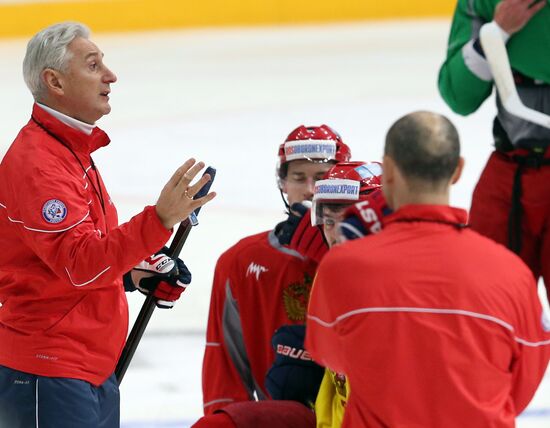 Hockey Channel One Cup. Russia team training