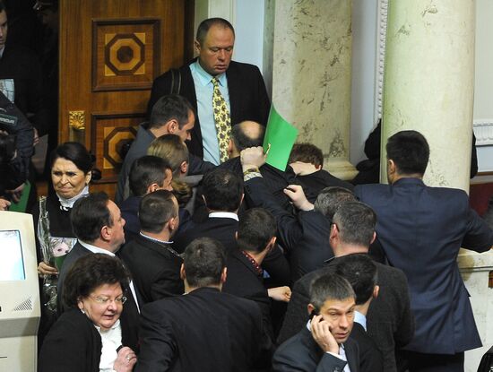 First session of Verkhovna Rada 7th convocation
