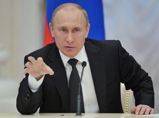 Vladimir Putin meets with Lawmakers Council