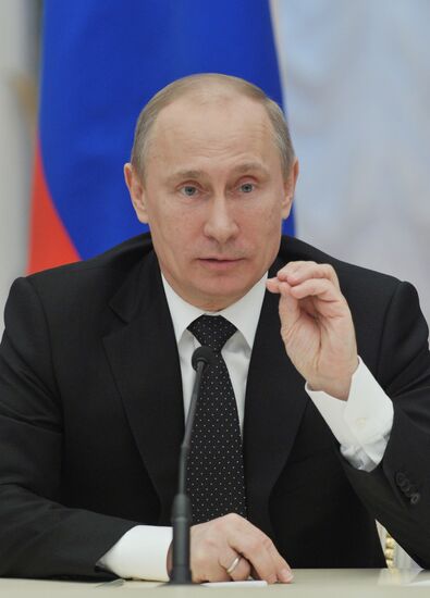 Vladimir Putin meets with Lawmakers Council