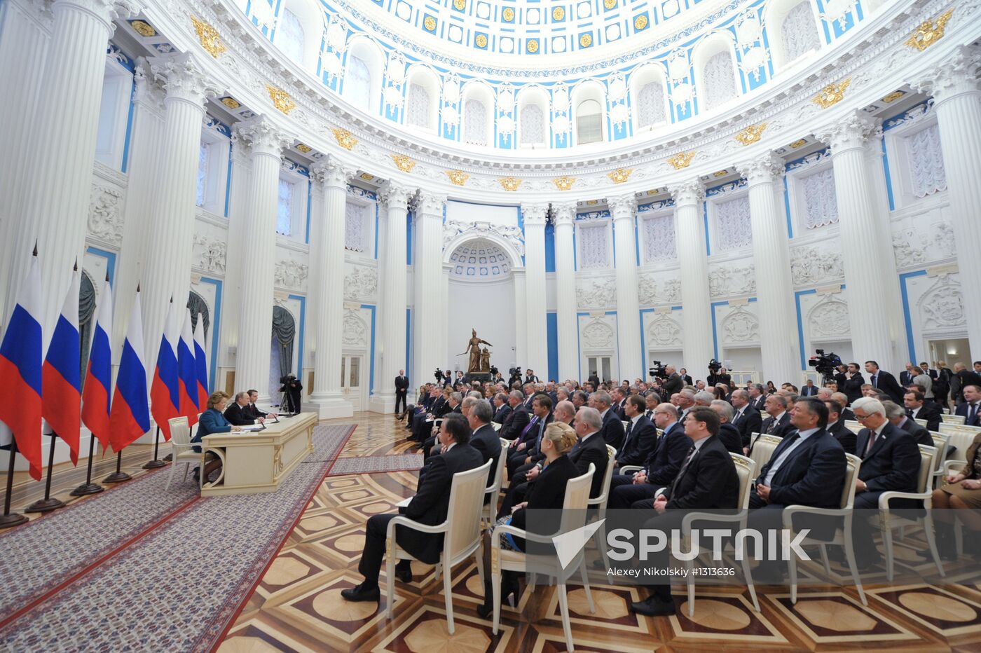 Vladimir Putin meets with Lawmakers Council