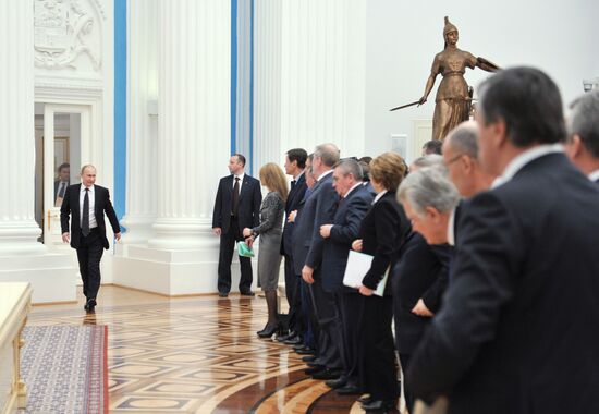 Vladimir Putin meets with Lawmakers Council