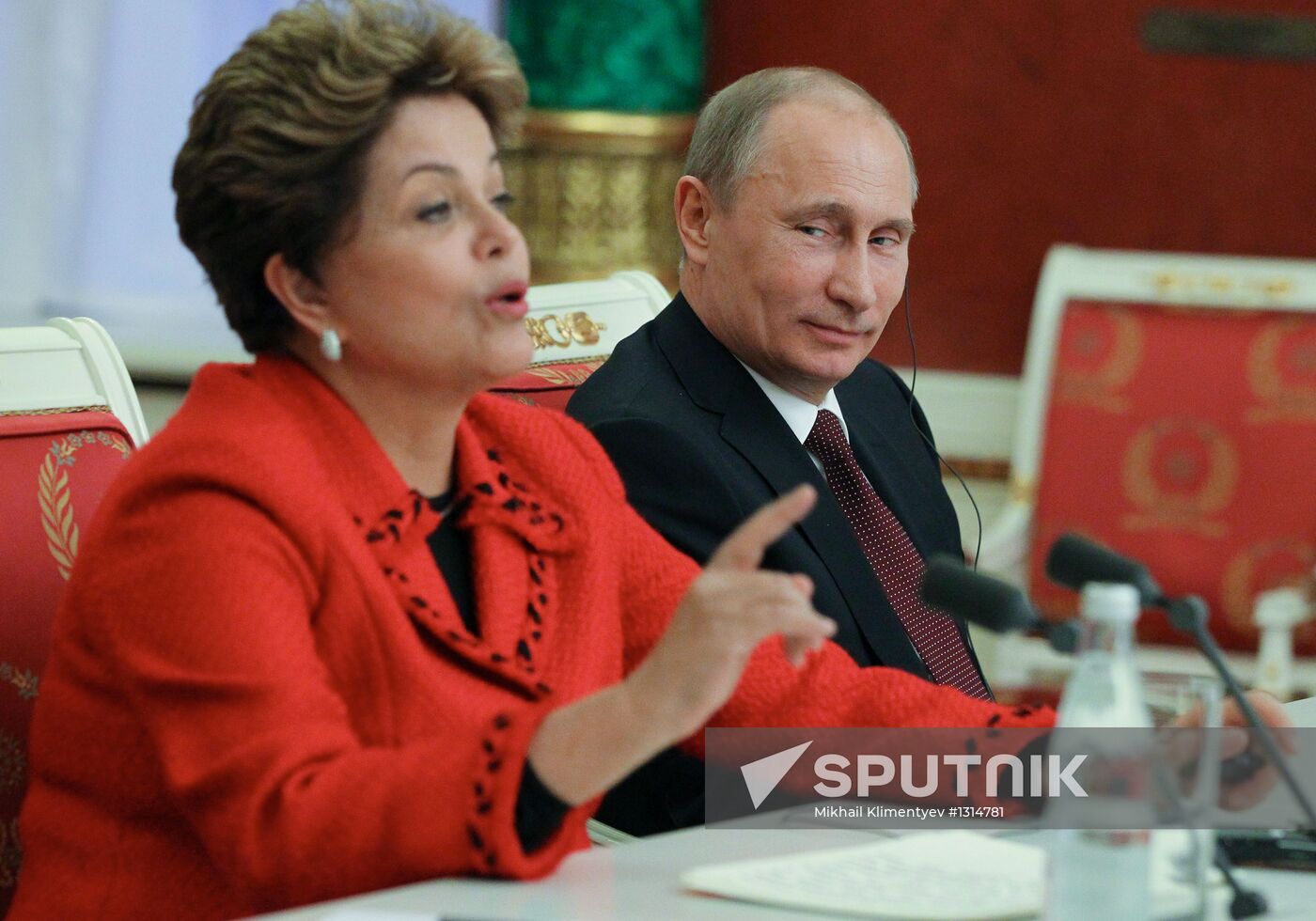 Vladimir Putin and Dilma Rousseff meet in Moscow